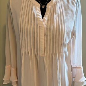 Women’s Light Pink Pleated V-Neck Blouse